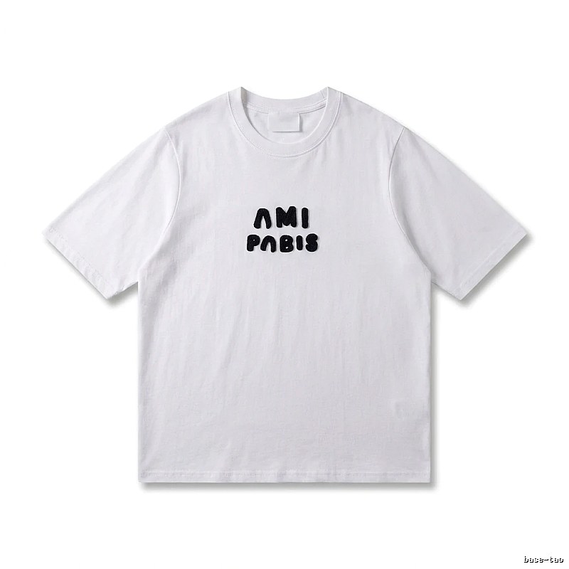 AMI Paris minimalist style white T-shirt