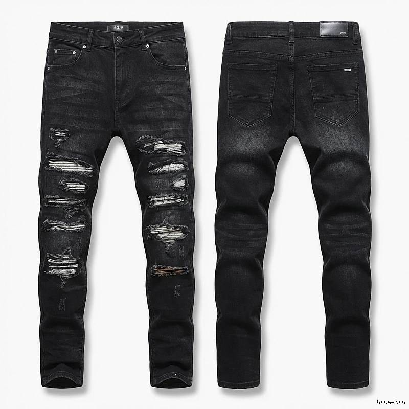 AMI Trendy Ripped Jeans with a Cool Style