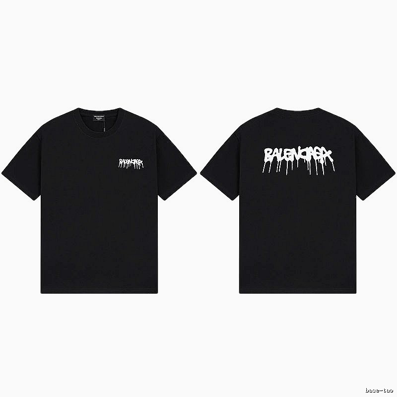 Balenciaga street-style black T-shirt