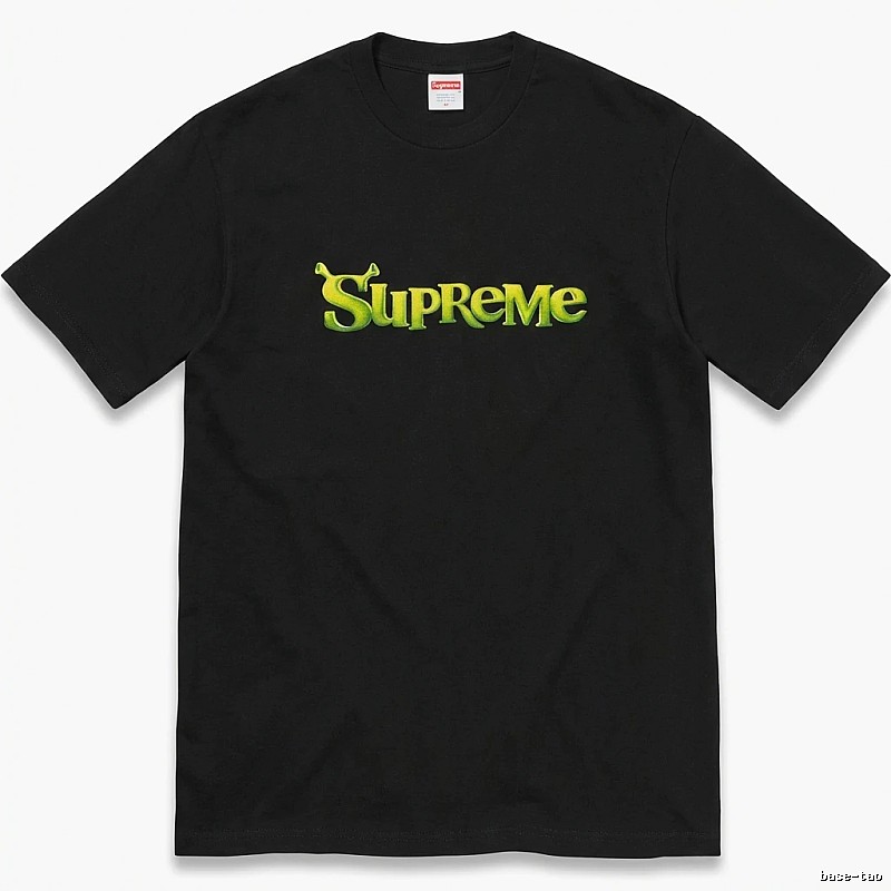 Black T-shirt with Supreme letter print