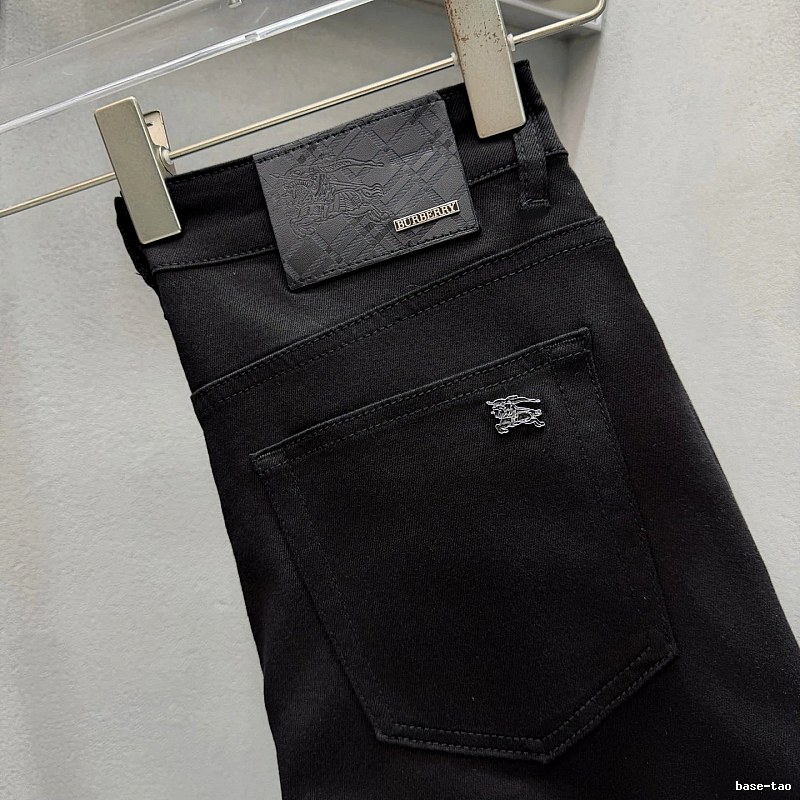 Burberry Logo Jeans - Tonal Knight Emblem And Branded Back Patch Style Edit