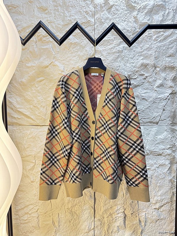 Burberry Tan Check Cardigan with V-neck Cardigan for Travel Look