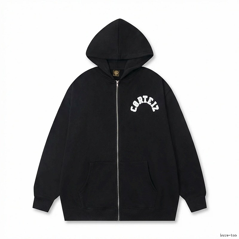 Corteiz street-style black hoodie