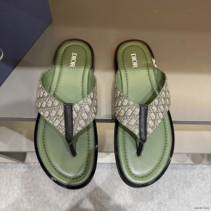 Dior Monogram Light Luxury Style Army Green Flip Flops