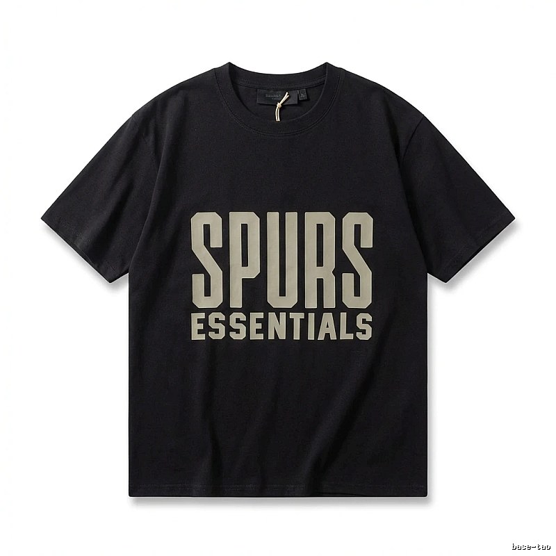 ESSENTIALS minimalist style black T-shirt