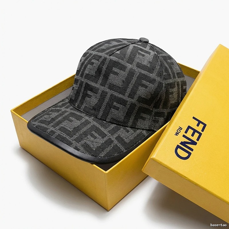 Fendi classic monogram wind grey hat