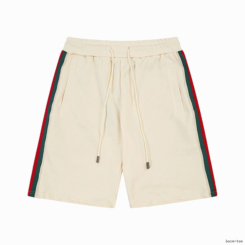 Gucci retro style off-white shorts