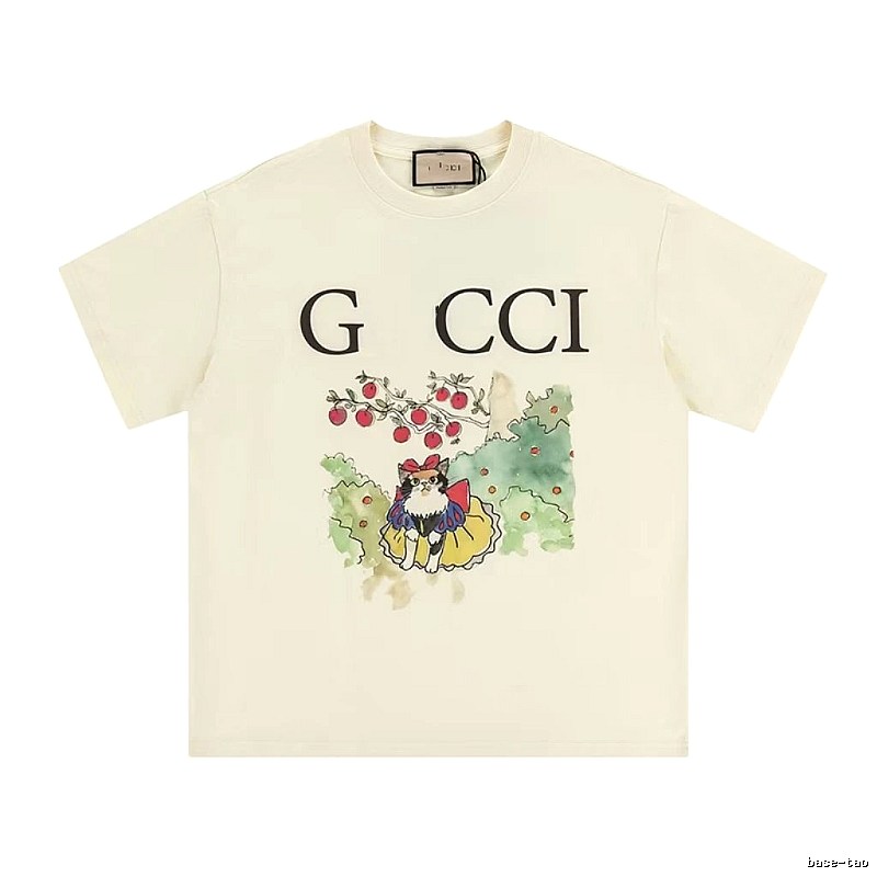 Gucci Vintage-Style Off-White Cat Print T-Shirt