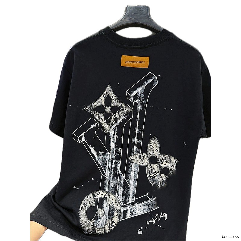 Louis Vuitton Monogram Collection Trendy Cool Black T-Shirt