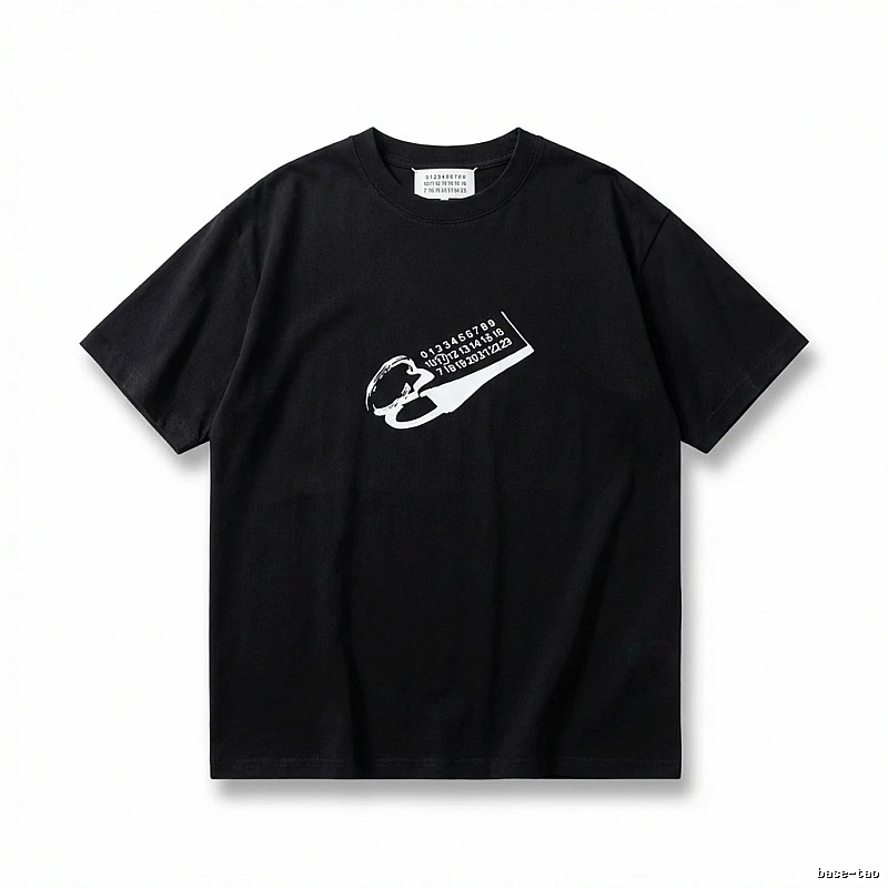 Maison Margiela Digital Print Style T-shirt