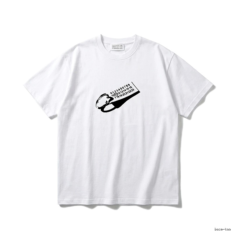 Maison Margiela short-sleeved white T-shirt with digital printing