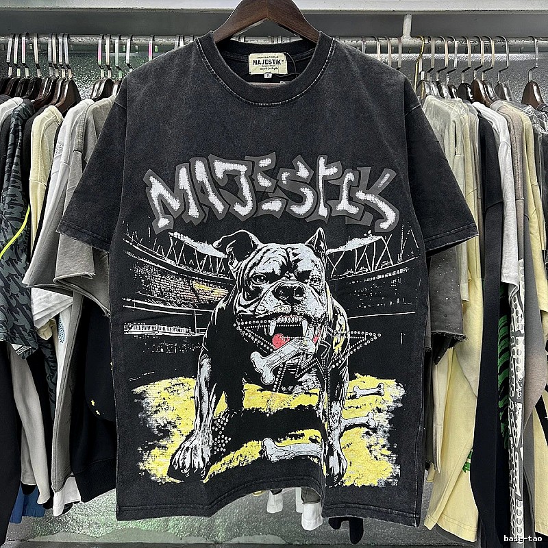 MAJESTIK Bulldog Distressed Street Style Black T-Shirt