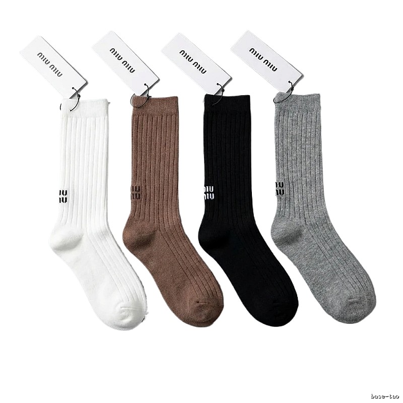 MiuMiu Solid Color Trendy Socks (White/Brown/Black/Gray)