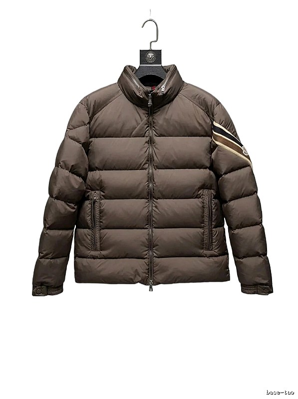 Moncler classic style fashionable coffee-colored down jacket