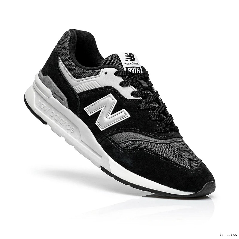 New Balance retro-style grey and black sports shoes