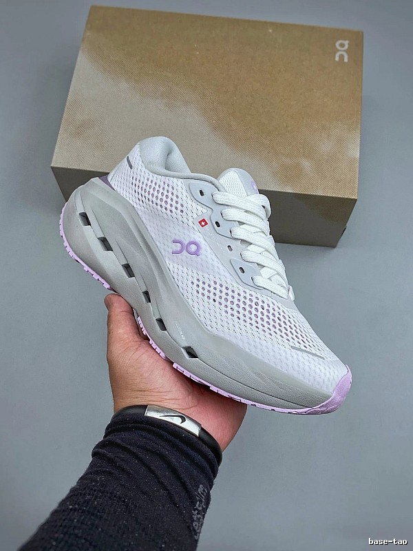 On Cloud Runners with Two-Tone Overlays in White and Lilac