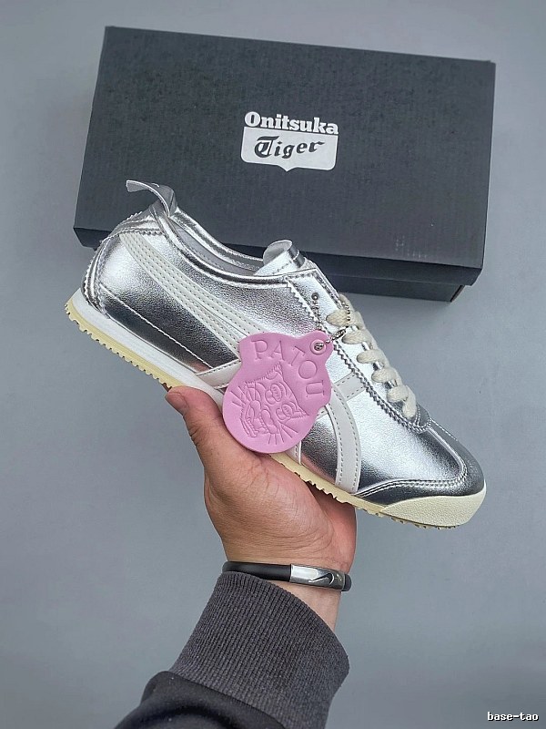 Onitsuka Tiger Metallic Silver Low-Top Sneakers Highlighting Slim Retro Sole