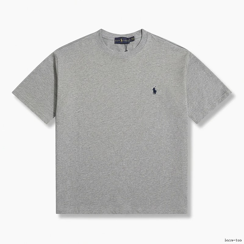 Ralph Lauren's classic and simple style gray T-shirt.