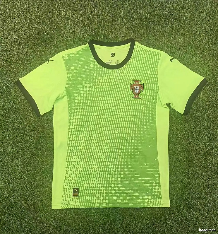 Real Madrid Weekend Home soccer jersey White Football Gold for Weekend Wear