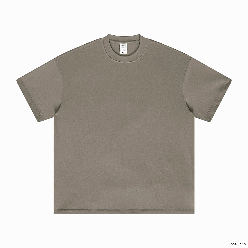 Streetwear Plain white T-shirt Minimal White Short with Logo Accent