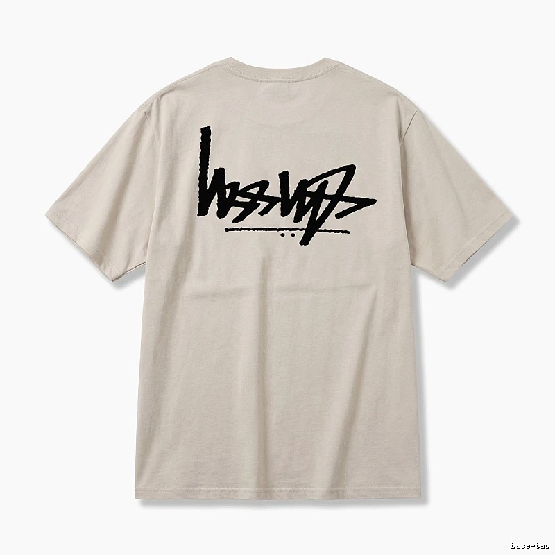 Stussy graffiti-style light gray T-shirt