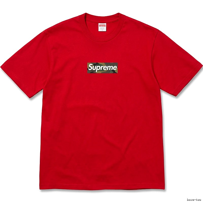 Supreme camouflage-style red T-shirt