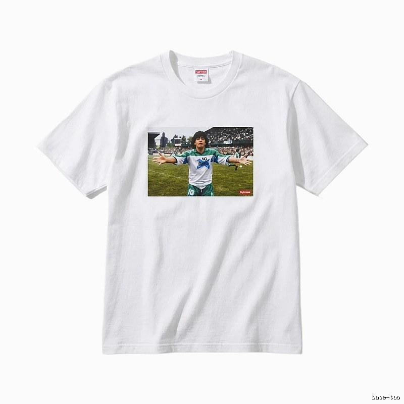 Supreme Maradona-style white T-shirt