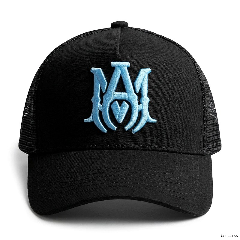 The classic black baseball cap of AMIRI.