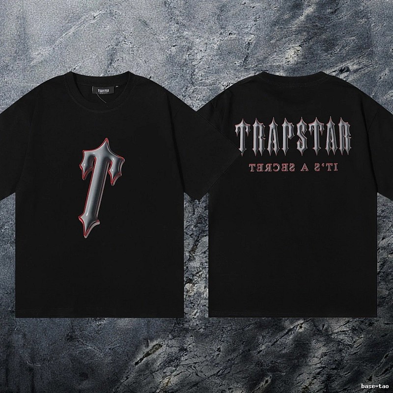 Trapstar Classic Keys graphic T-shirt Black White Key with Travel-Friendly Style